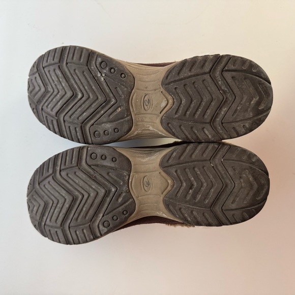 Brown and Tan Cozy Slippers with Plush Lining - Picture 7 of 9